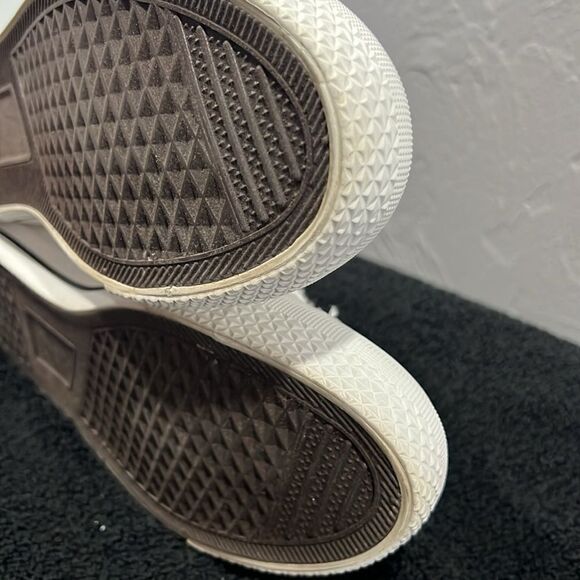 🔥🔥 Sincerely Jules “Vinnie” White no Lace Slip-On Sneakers Sz 10M - PERFECT! - Picture 12 of 13